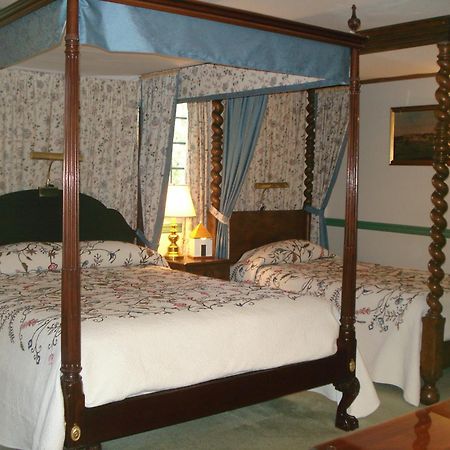 Newport House Bed & Breakfast Вильямсбург Номер фото