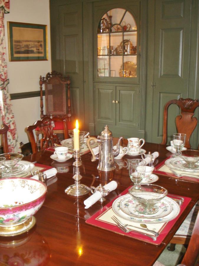 Newport House Bed & Breakfast Вильямсбург Экстерьер фото